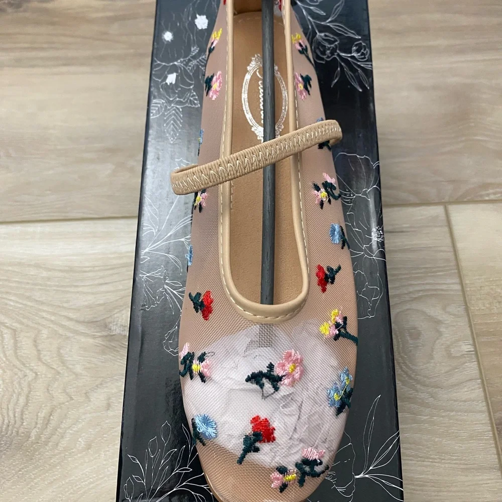 Atalina Embroidered Floral Mesah Mary Jane Flats - Nude/Blush - NWT - Picture 5 of 10